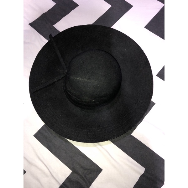 preloved topi pantai