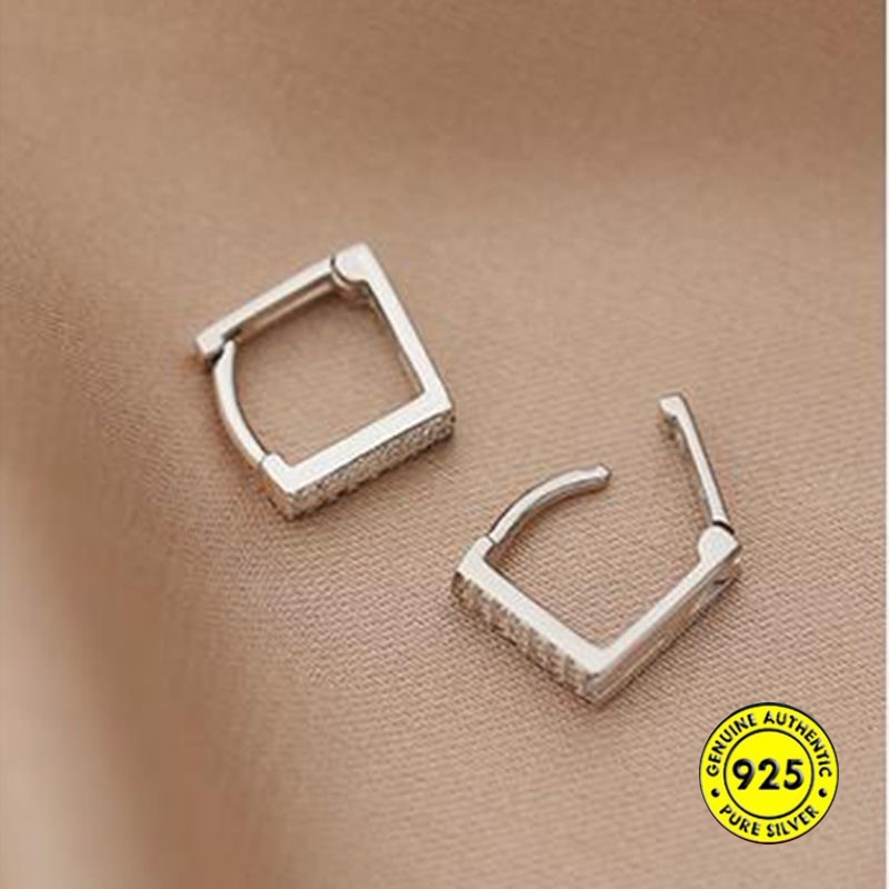 Anting Tusuk Bentuk Kotak Model Hollow Out Untuk Wanita