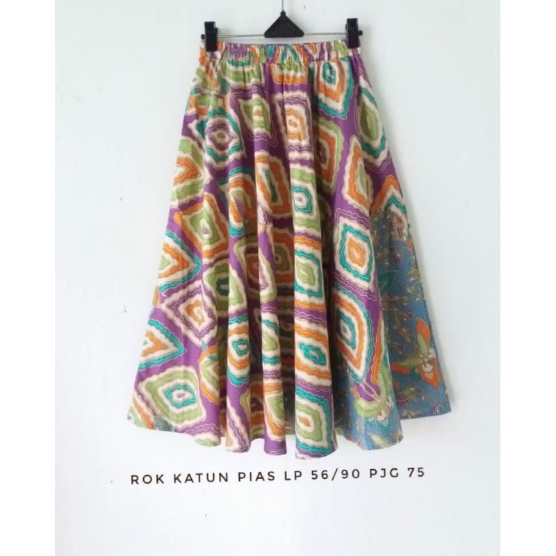 Rok Batik Pias