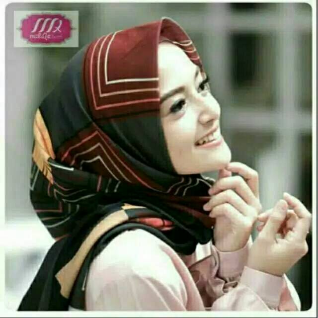 Promo kerudung segi empat ala deenay hijab jilbab