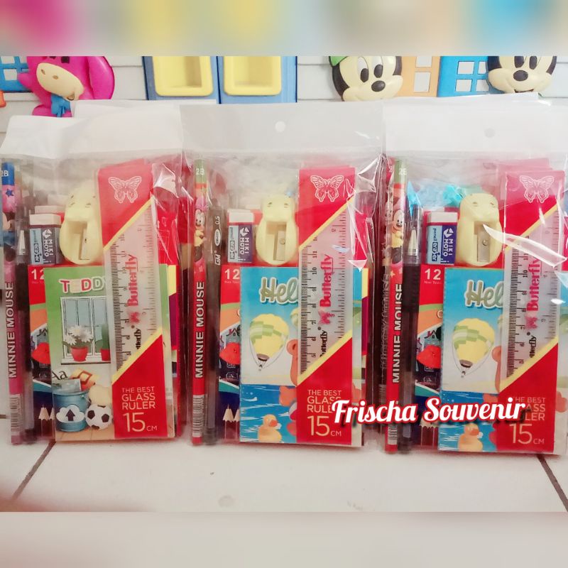 

Grosir Murah FS025 Bingkisan Ulang Tahun / Souvenir Ultah / Stationary Set / Alat Tulis Set /Hadiah