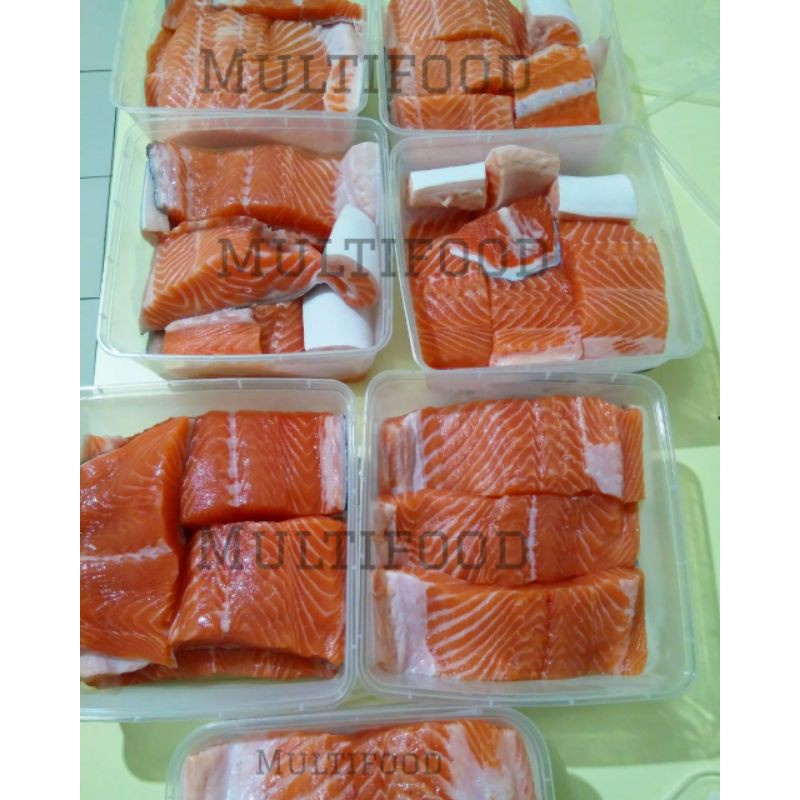 

Ikan Salmon fresh fillet shasimi grade premium 250gram
