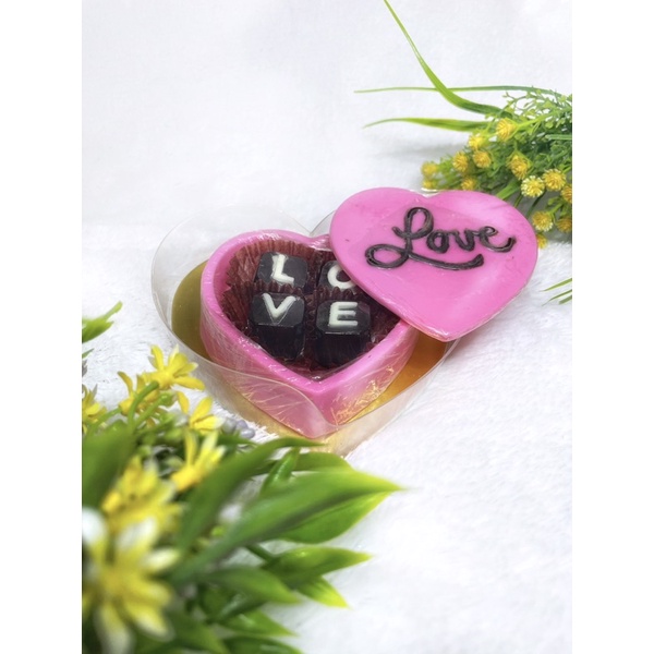 

Coklat Valetine Love / Cokelat Box Mawar / Coklat Valentine / Coklat Huruf / Coklat Kado / Souvenir