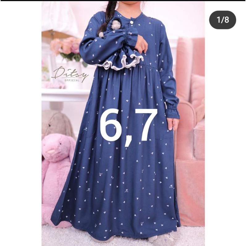 Little Amore navy size 6&7 by Ditsy