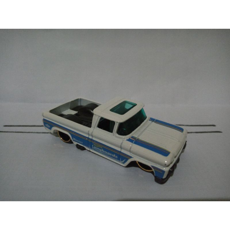 hot wheels custom 62 chevy putih