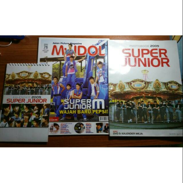 *Preloved* Super Junior fanbook