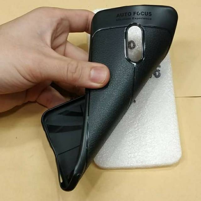 auto focus oppo REALME X mantap silikon karet hitam soft case murah