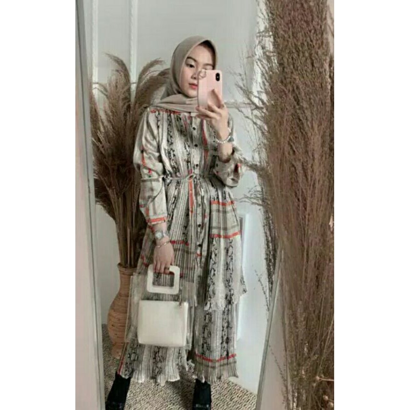 Set bkk import/ setelan prisket/setelan import murah/ set bkk candy lady/ set celana import