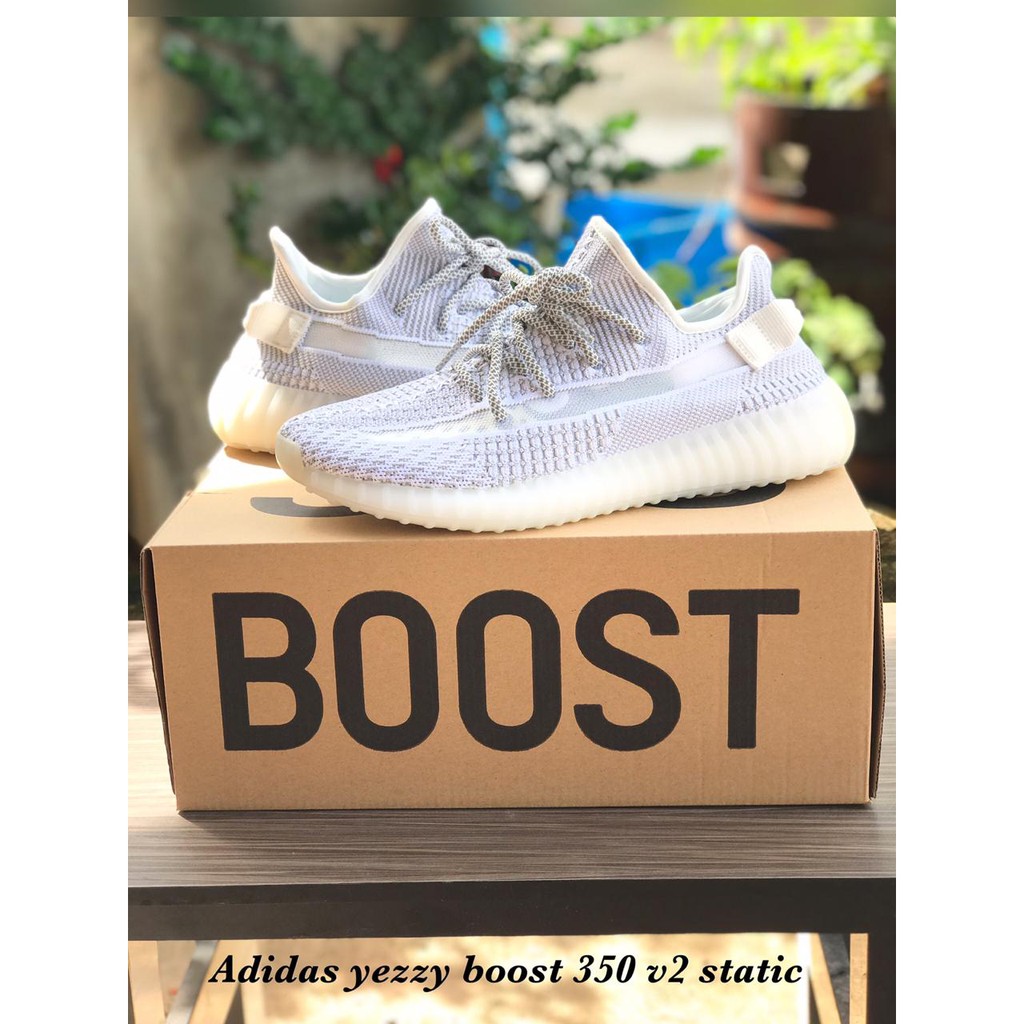 yeezy 350 white static