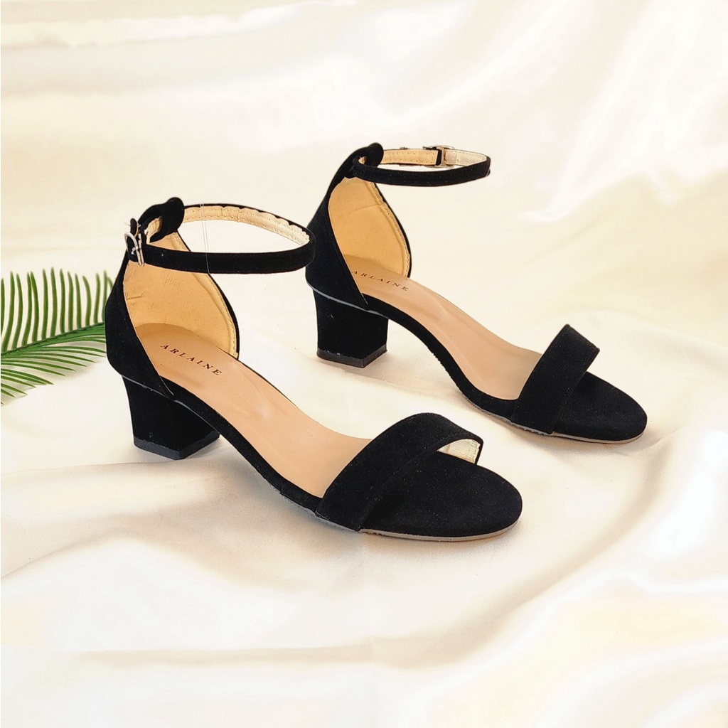 Arlaine- Casual Polos Suede / Sandal Heels Wanita / Heels 5Cm / Heels Tali [Hitam]