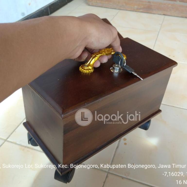 [KODE PRODUK ZZ6777] KOTAK AMAL RODA POLOS KOTAK UANG INFAQ MASJID