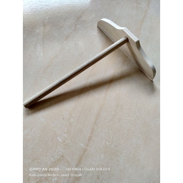 perata adonan kayu untuk wajan krepes ukuran 40 cm (JUMBO)