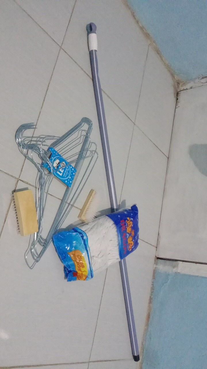 Hanger Besi Murah/hanger Kawat/hanger Warna/gantungan Baju