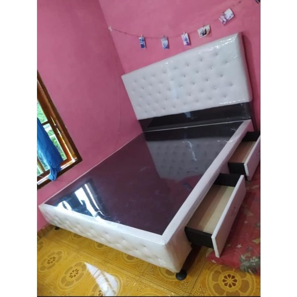 Dipan Divan tempat tidur minimalis Dipan kasur springbed laci rata