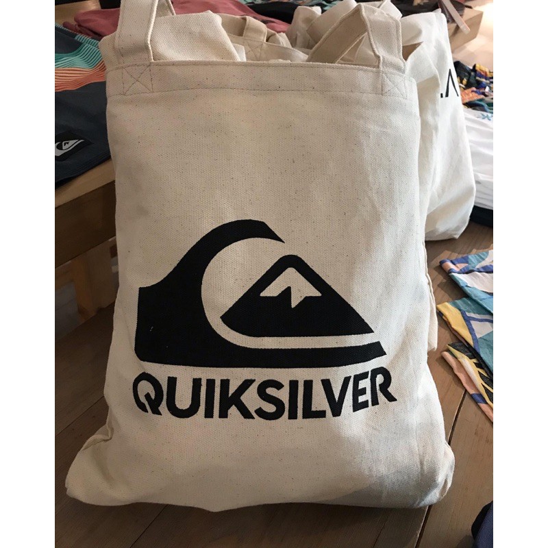 

Goody bag QUIKSILVER