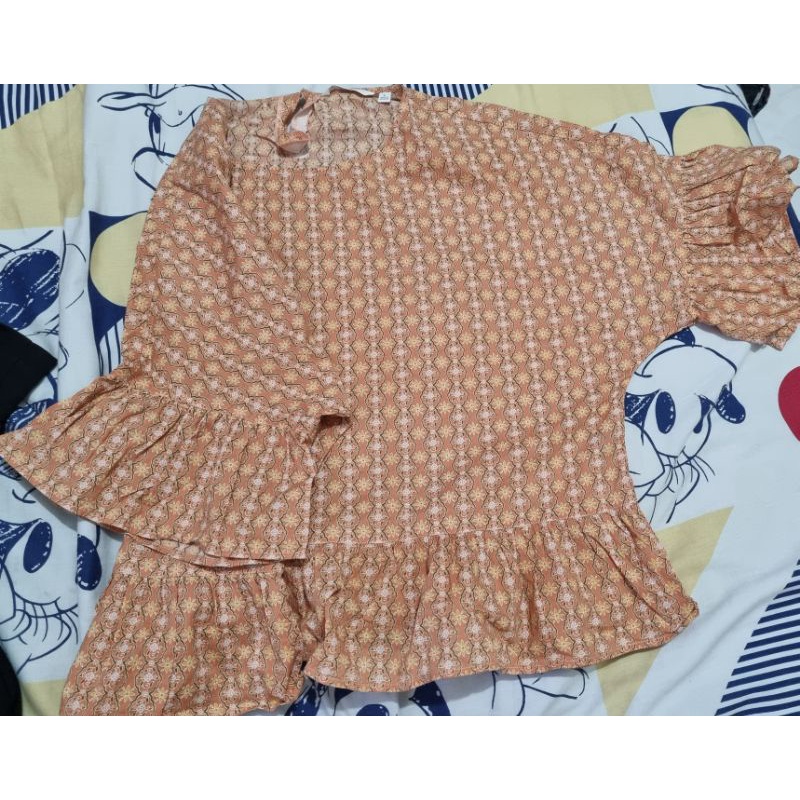 Batik Oversized Uniqlo