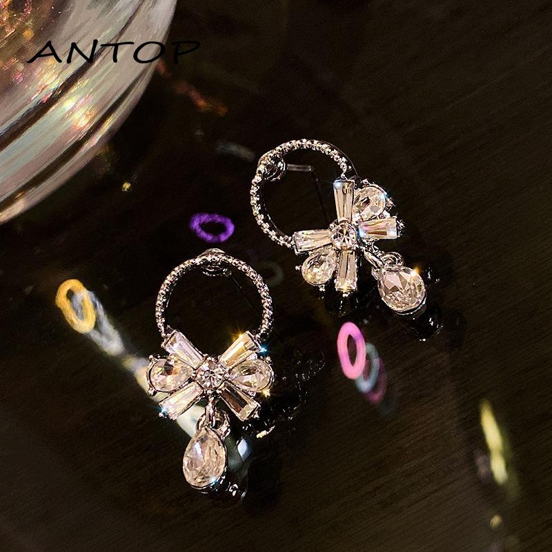 Anting Tusuk Berlian Imitasi Model Pita Untuk Wanita