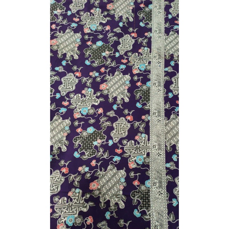 

Kain Batik (harga per 0.5 meter)
