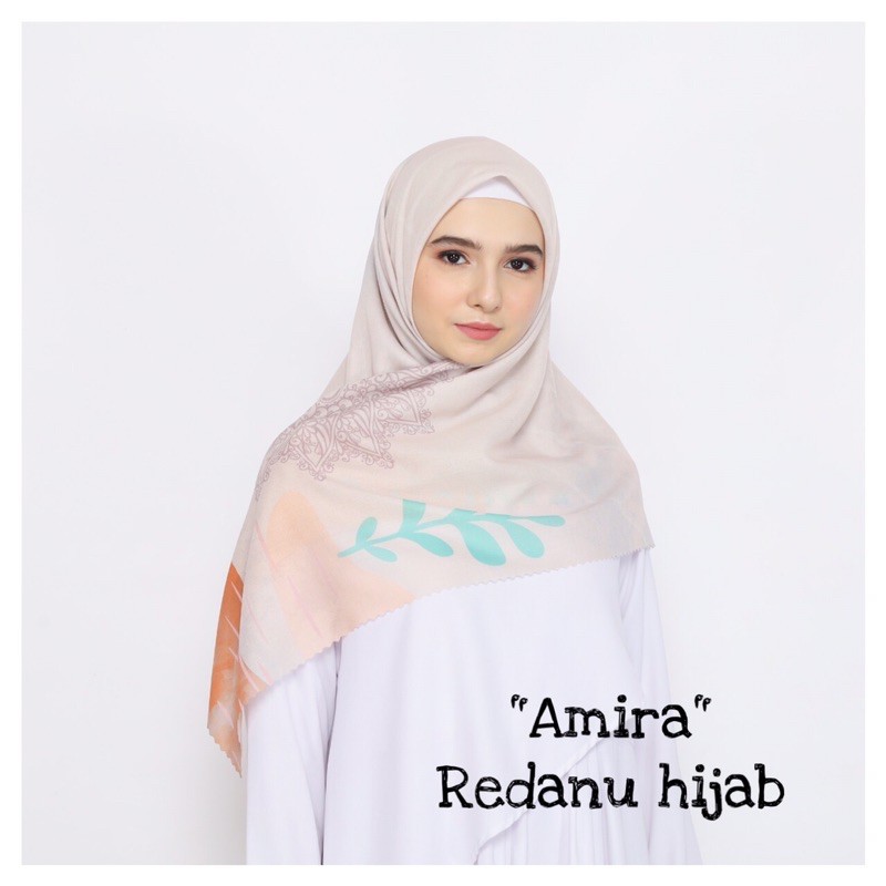 Hijab segi empat voal premium motif Amira by Redanu