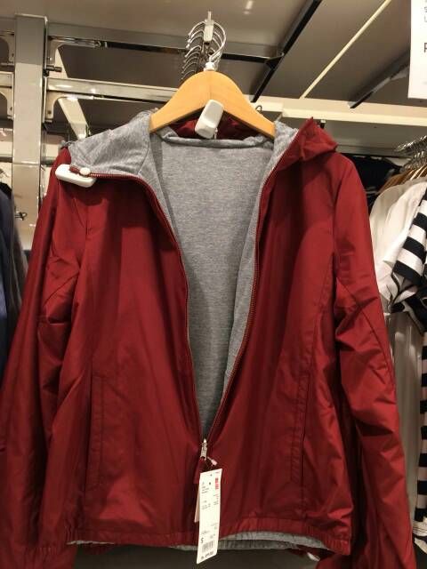 JAKET PARKA REVERSIBLE UNIQLO