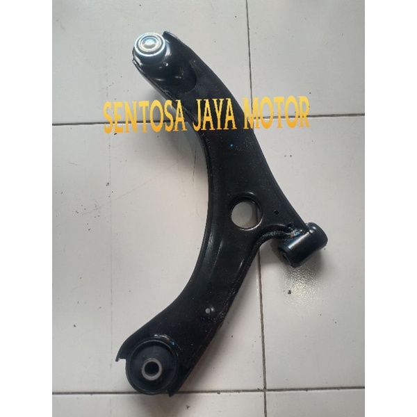 Lower arm Sayap depan Kiri Toyota Calya - Daihatsu Sigra Original