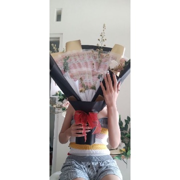 

buket uang palsu