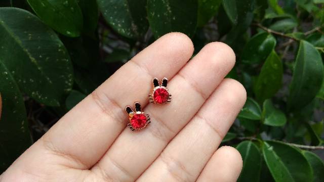 Anting Tusuk Rabbit