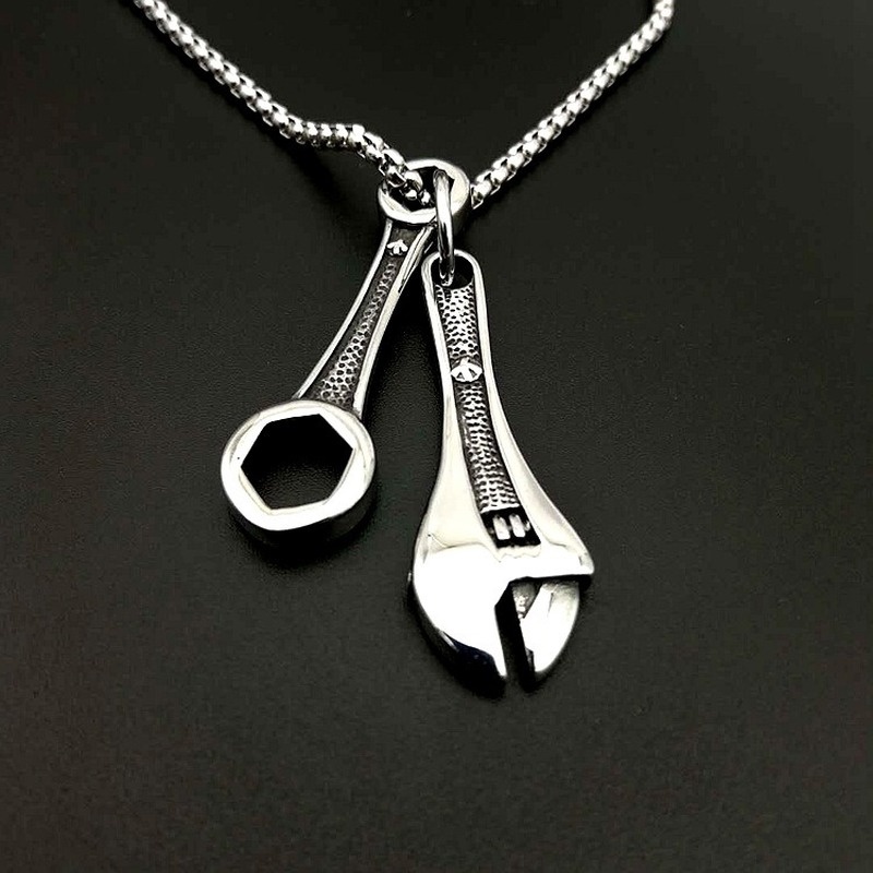 Vintage Hip-hop Fashion Pria Stainless Steel Wrench Disesuaikan Kalung Punk Pesta Perhiasan Aksesoris