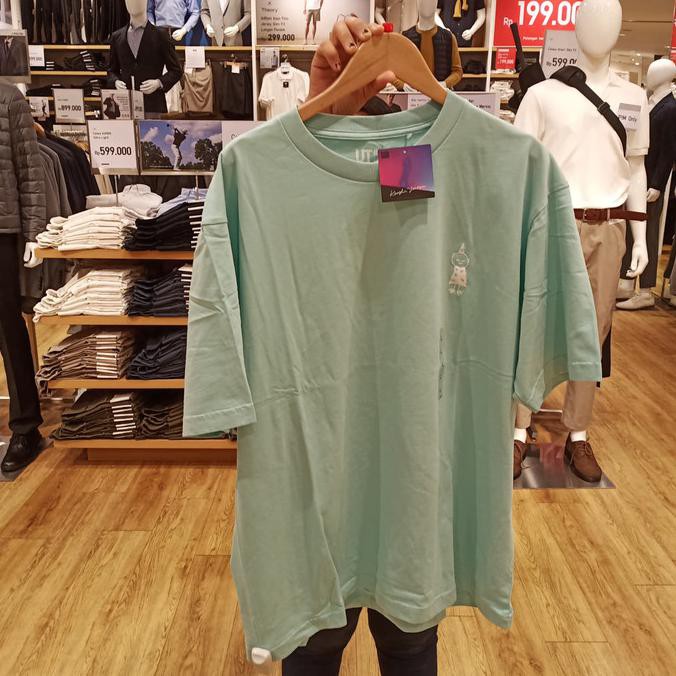 Branded Kaos Pria Trendy✿ UNIQLO UT X KENSHI YONEZU DISKON