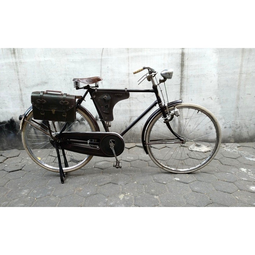 STANDAR TENGAH ONTHEL - STANDAR BERDIRI SEPEDA ONTHEL - JAGRAK BERDIRI SEPEDA ONTHEL - JAGANG ONTHEL