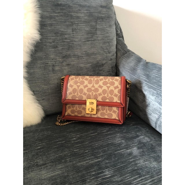 TAS WANITA COACH HUTTON SHOULDER BAG IN SIGNATURE CANVAS