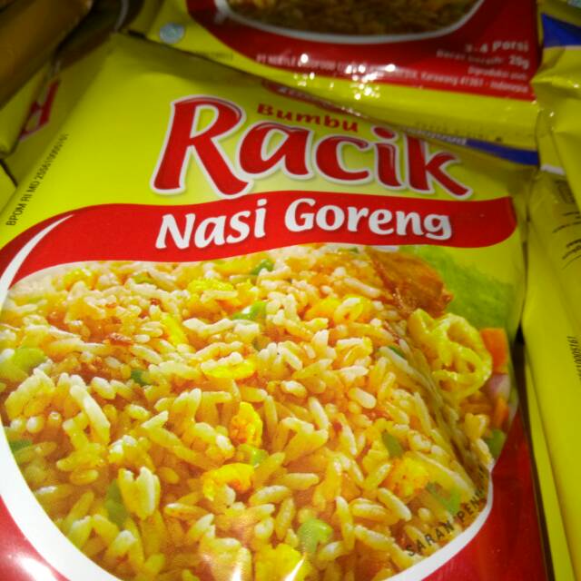 

Racik nasi goreng gantung