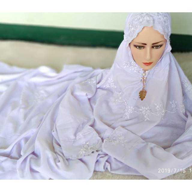 Polino silk bordir putih