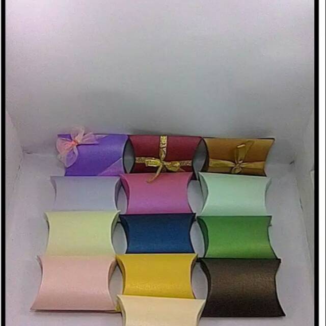 

PILLOW BOX KOTAK SOUVENIR