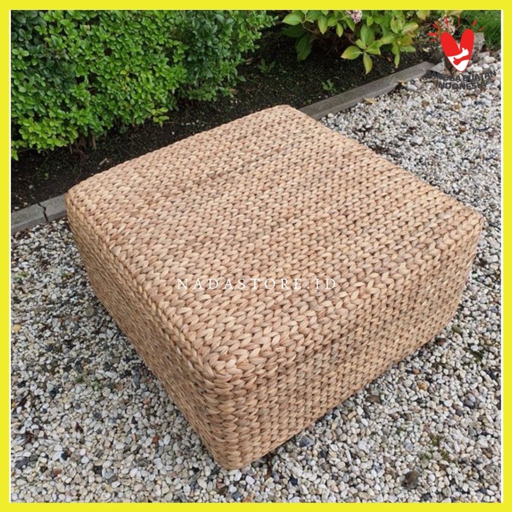 BANTAL SOFA ANYAMAN / POUFFE ANYAMAN ENCENG GONDOK SQUARE SIZE 40X40X25 CM