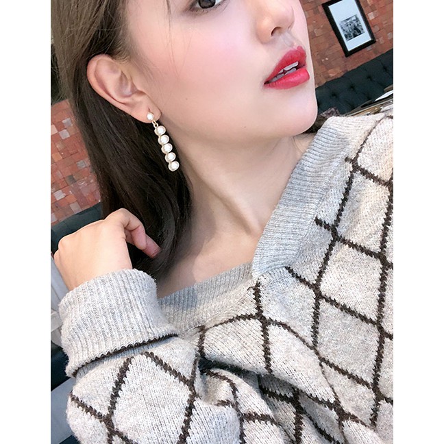 LRC Anting tusuk Fashion Golden Pearl Geometric Earrings D80669