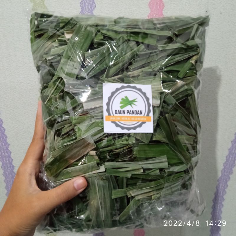 

Daun Pandan Wangi Kering Penambah Cita Rasa Masakan Minuman Pandan Wangi 100gr