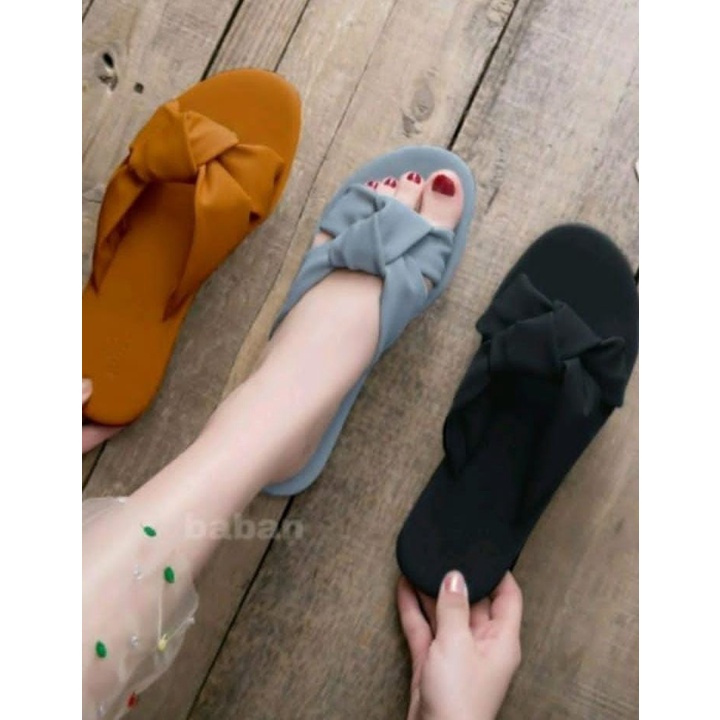 SANDAL TEPLEK WANITA F77