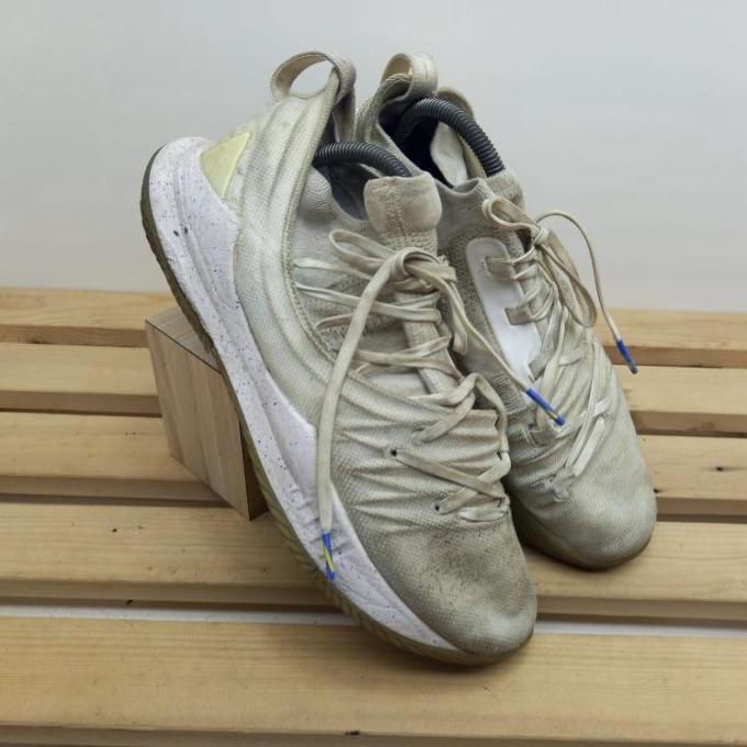 KUALITAS TERBAIK Under Armour Curry 5 Defender basketball Shoes SEPATU BASKET merk un