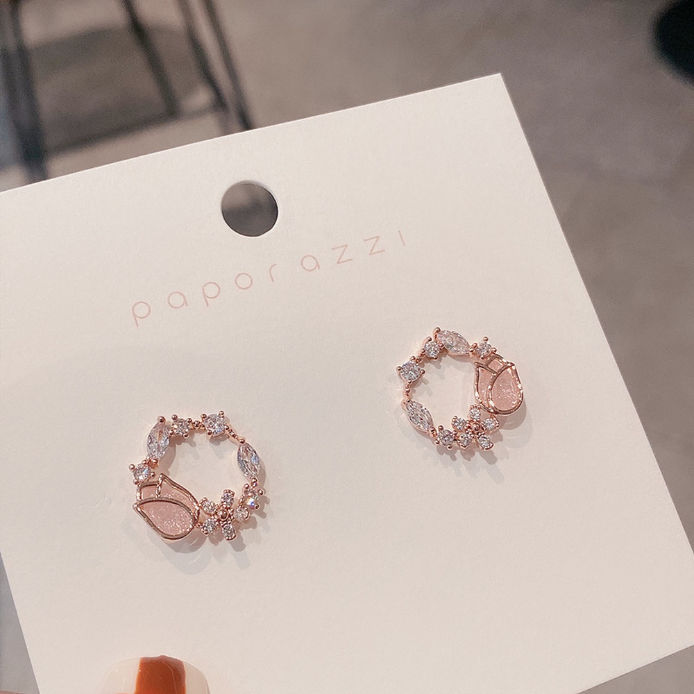 Anting Tusuk Motif Bunga Warna Rose Gold Ala Jepang / Korea Untuk Wanita