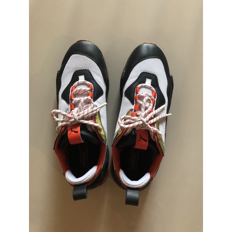 Sepatu sneakers PUMA pria preloved
