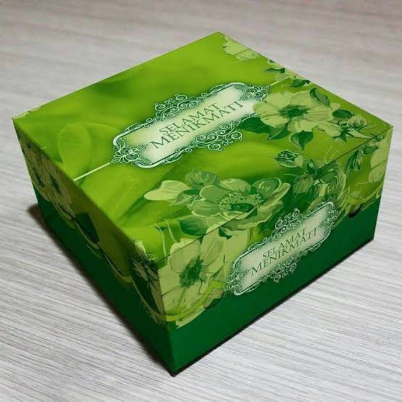 

Dus Box Kotak Kue Motif dan Polos Putih Ukuran 12 x 16 dan 12 x 14