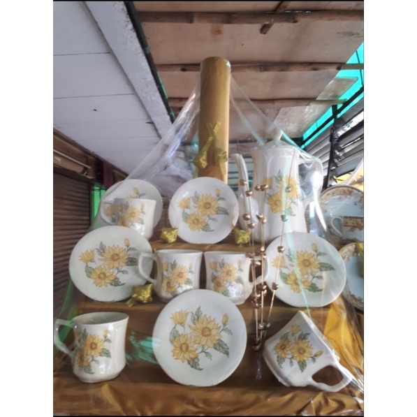

Parcel Tea Set Lebaran Spesial