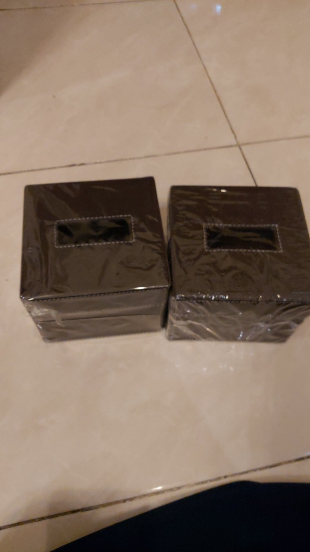 Kotak Box Tisu Vinyl 13x13x9 Cm  - Coklat