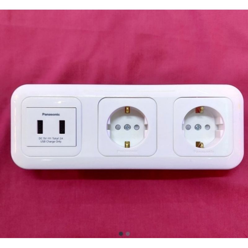 Stop Kontak 2 gang lubang cp + USB wide series panasonic