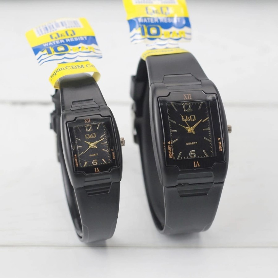 Jam Tangan Couple QQ Analog Tali Karet