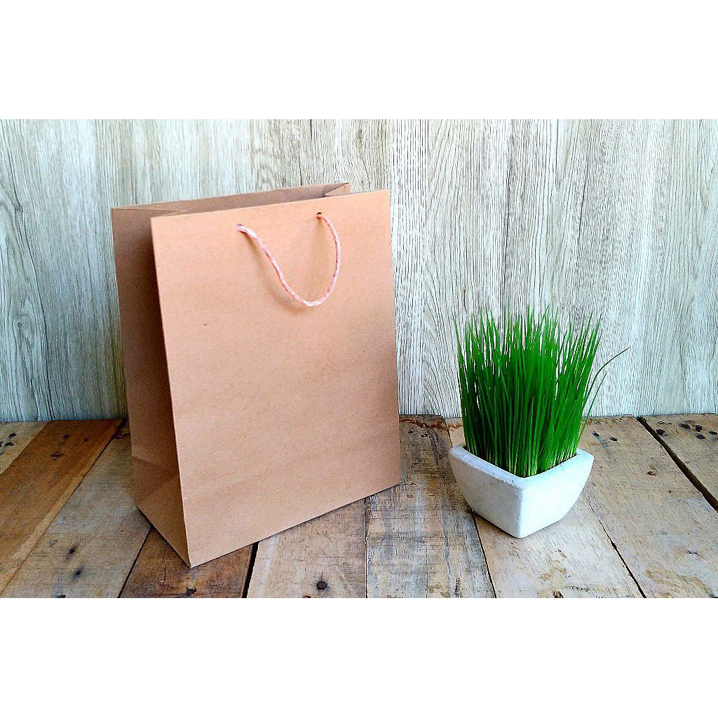 

Paperbag Craft Uk. 20 x 25 x 10 cm