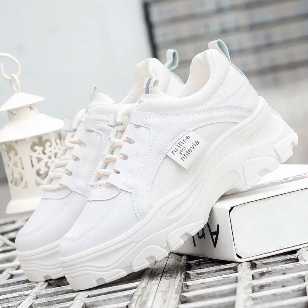 Sepatu Sneakers Wanita Korea | sepatu sniker | sepatu snakers | sepatu kets | sepatu putih import | spatu wanita | sepatu putih