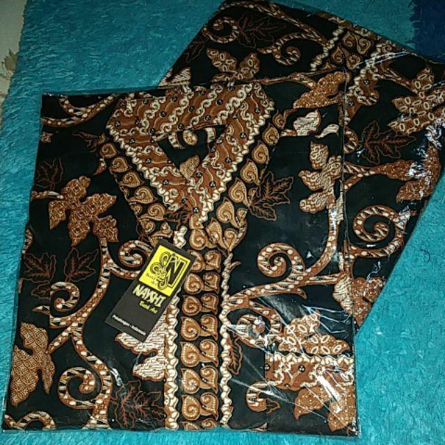 Kemeja Batik Lengan Pendek Arjuna Memanah Mozaik Abu Merak Toska Sogan Kenongo Nayshi Batik Hrb026