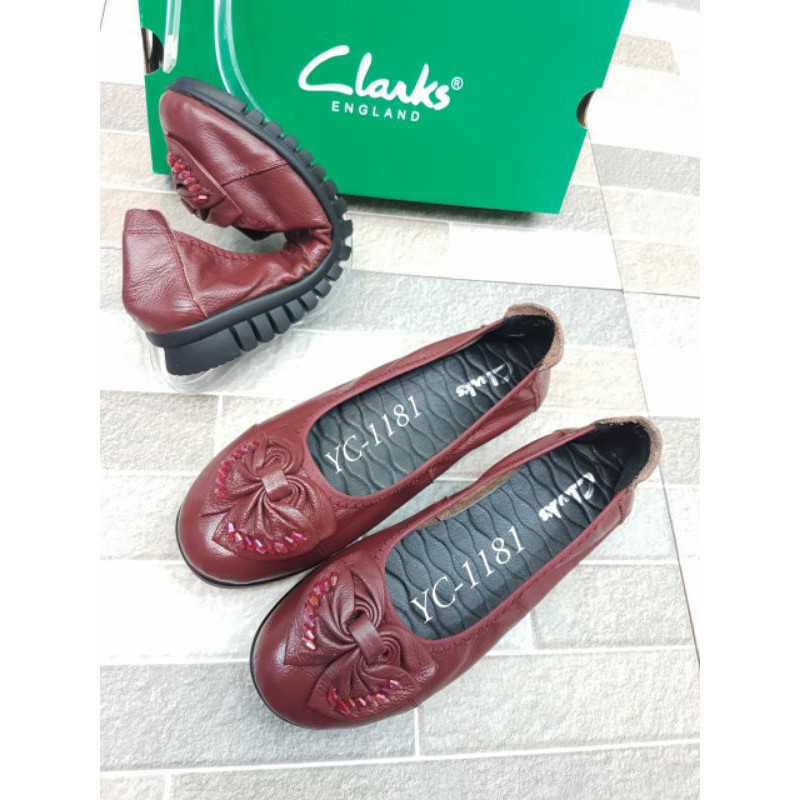 Flat shoes CLARKS
